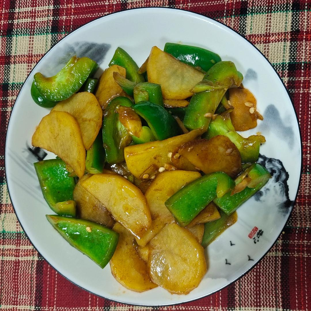 比肉都好吃的青椒炒土豆片😋简单又美味❗️