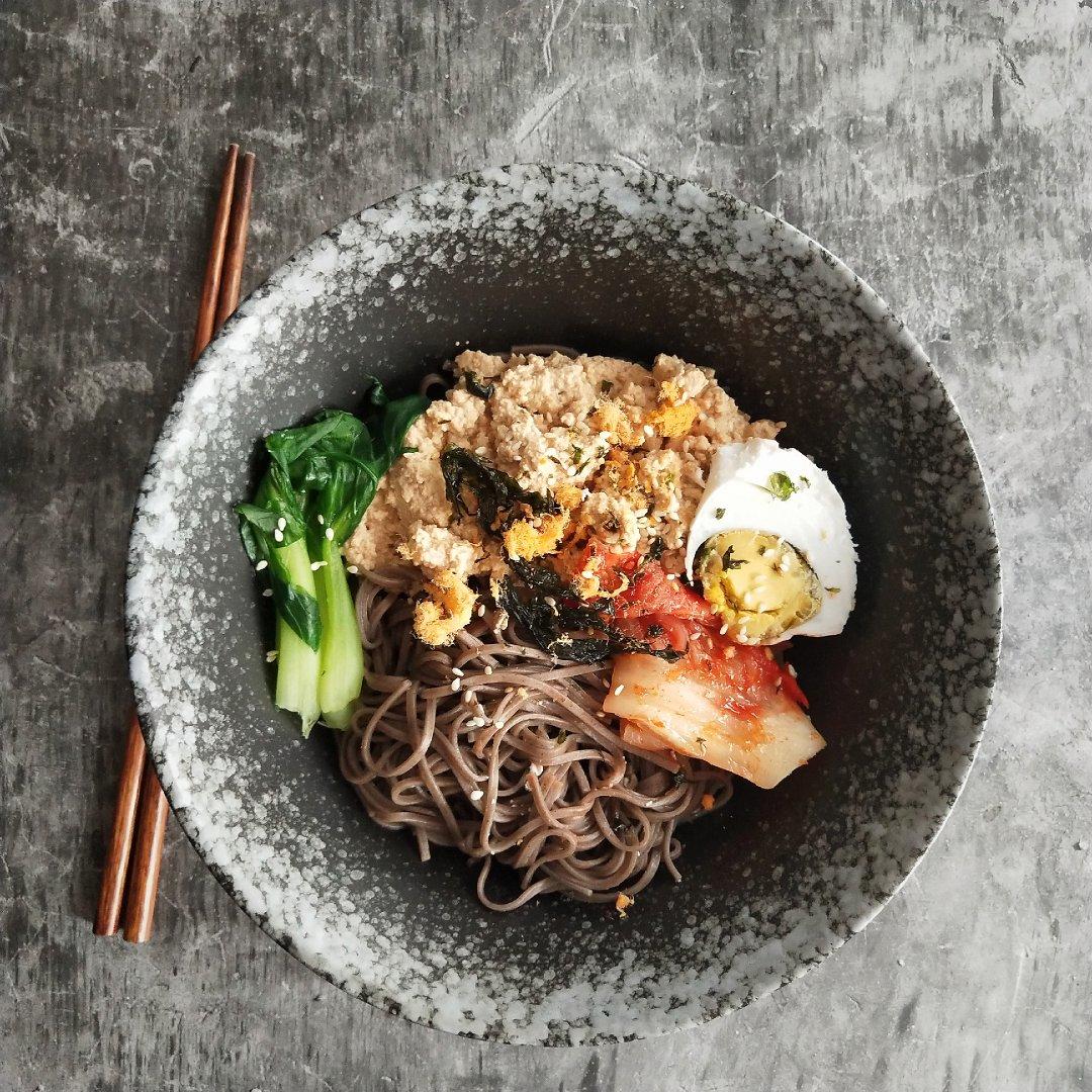 菠菜溏心蛋味噌豆腐酱拌荞麦面【健康一锅端】