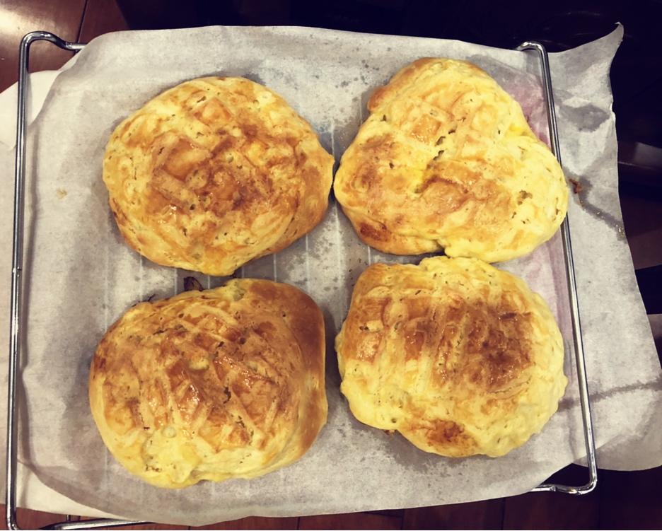 【菠萝油】大厨教做菠萝包，味道正，卖相好！