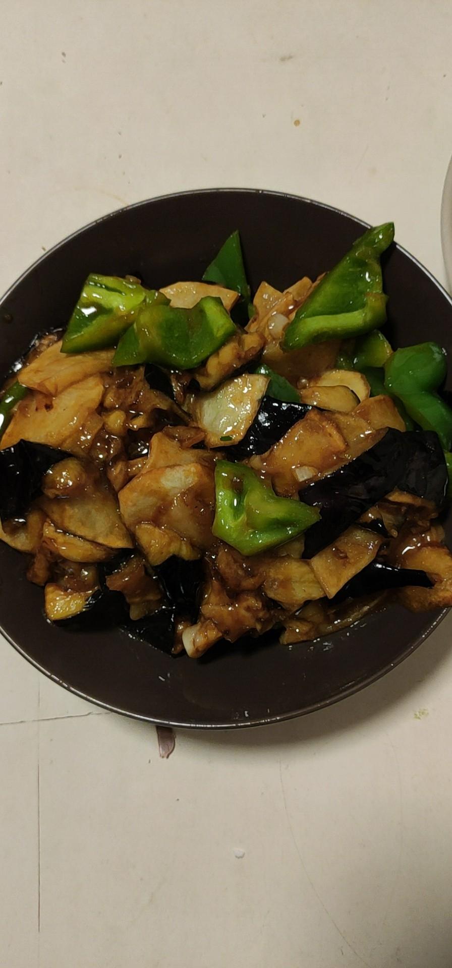 地三鲜（过油的地道东北菜）的做法