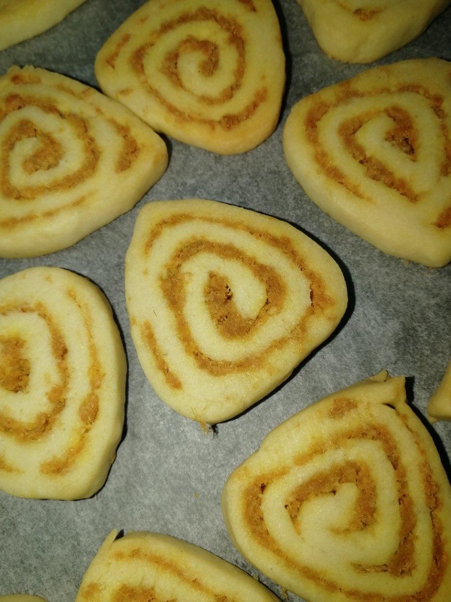 《Tinrry+》咸蛋黄肉松饼干