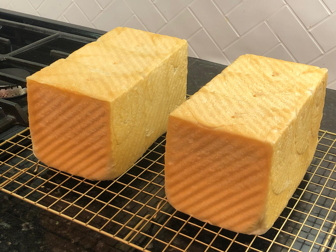 奶香纯粹的重料淡奶油吐司