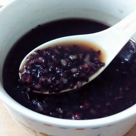 黑米薏米红枣粥
