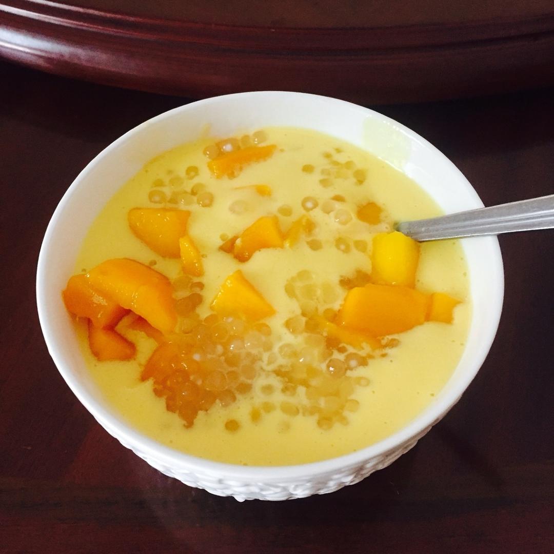 甜到齁鼻的芒果西米露‖把邻居小孩馋哭了！