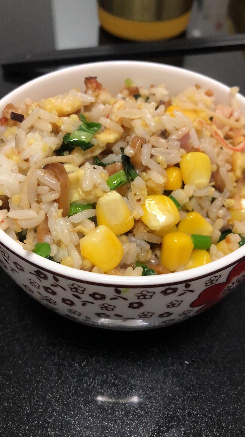 【大杂烩炒饭的做法步骤图,大杂烩炒饭怎么做好吃】就爱做各种美食_下