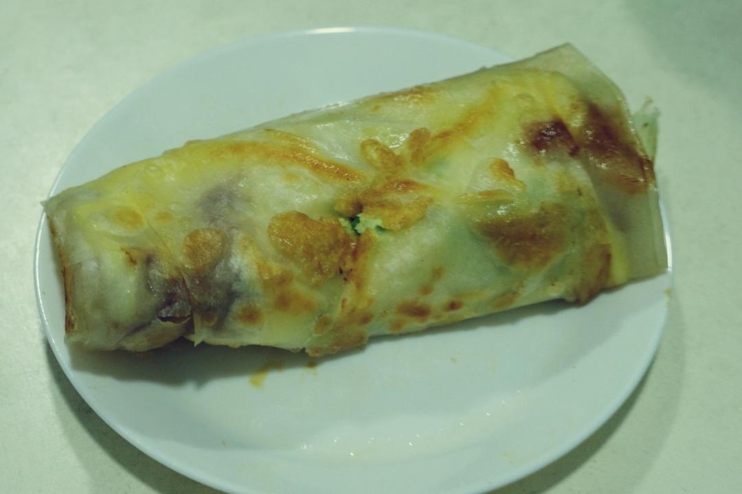 鼓大泡的鸡蛋灌饼