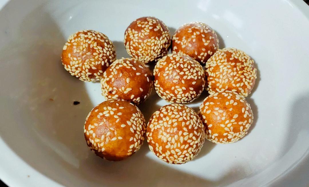 “南瓜芝麻球”聚餐必做小点心
