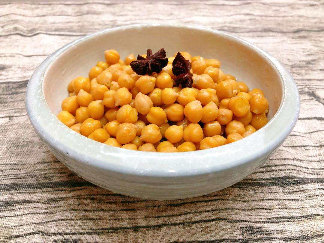 贝贝妈做的五香鹰嘴豆