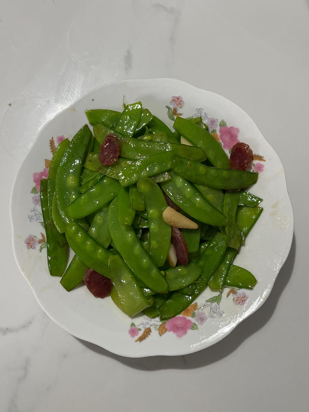 腊肠炒荷兰豆