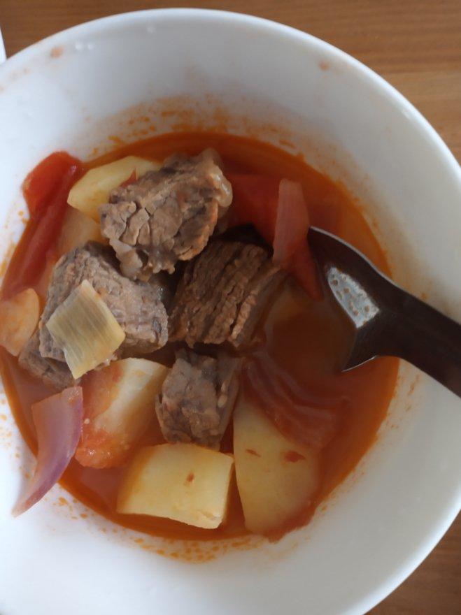 土豆番茄牛腩汤