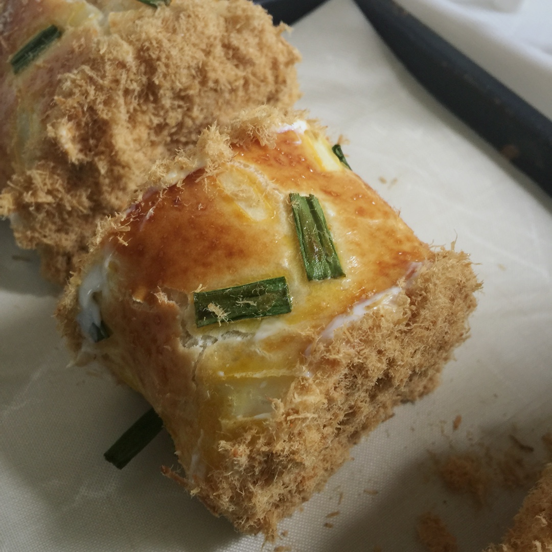 葱香肉松面包卷(汤种)