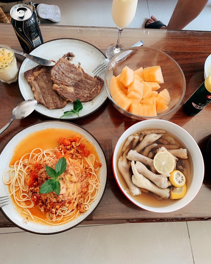 番茄肉酱意大利面