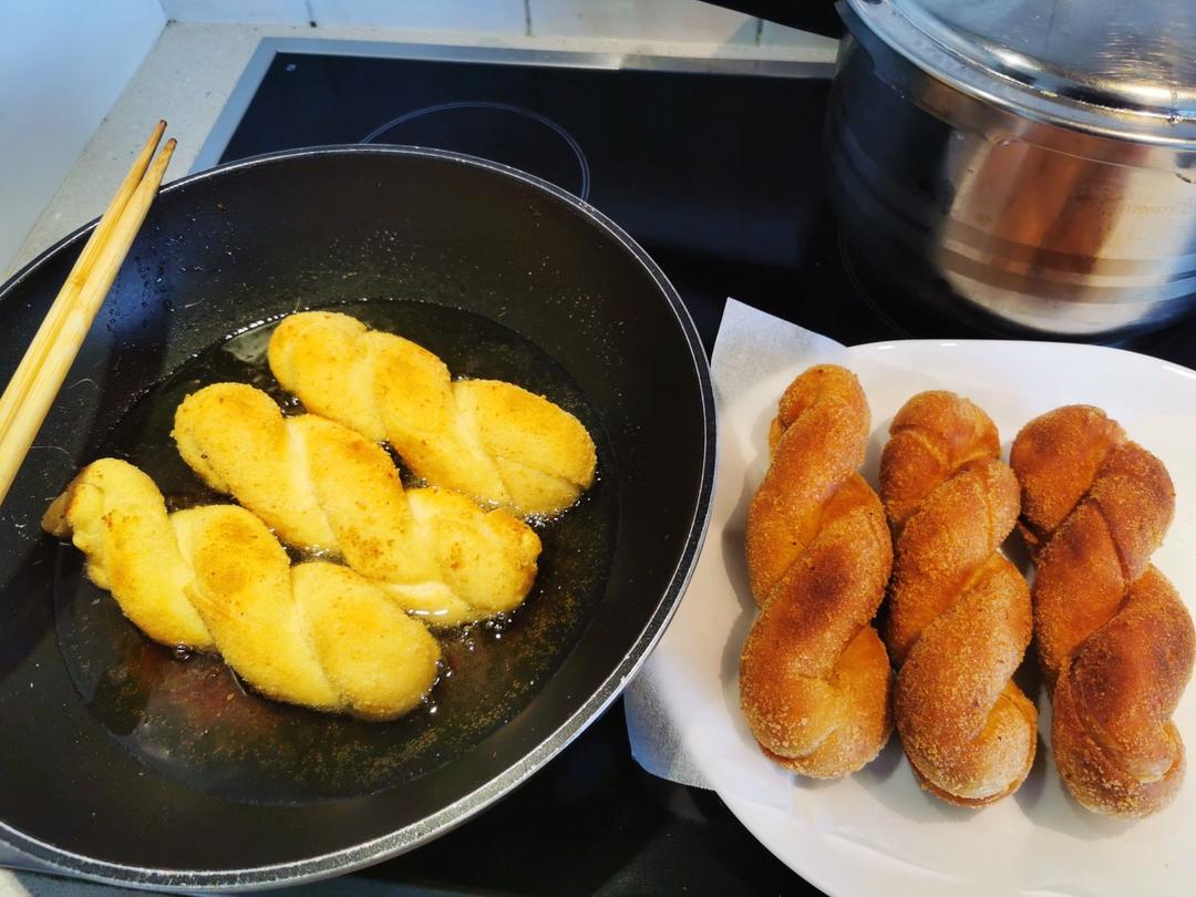 酸奶爆浆大麻花