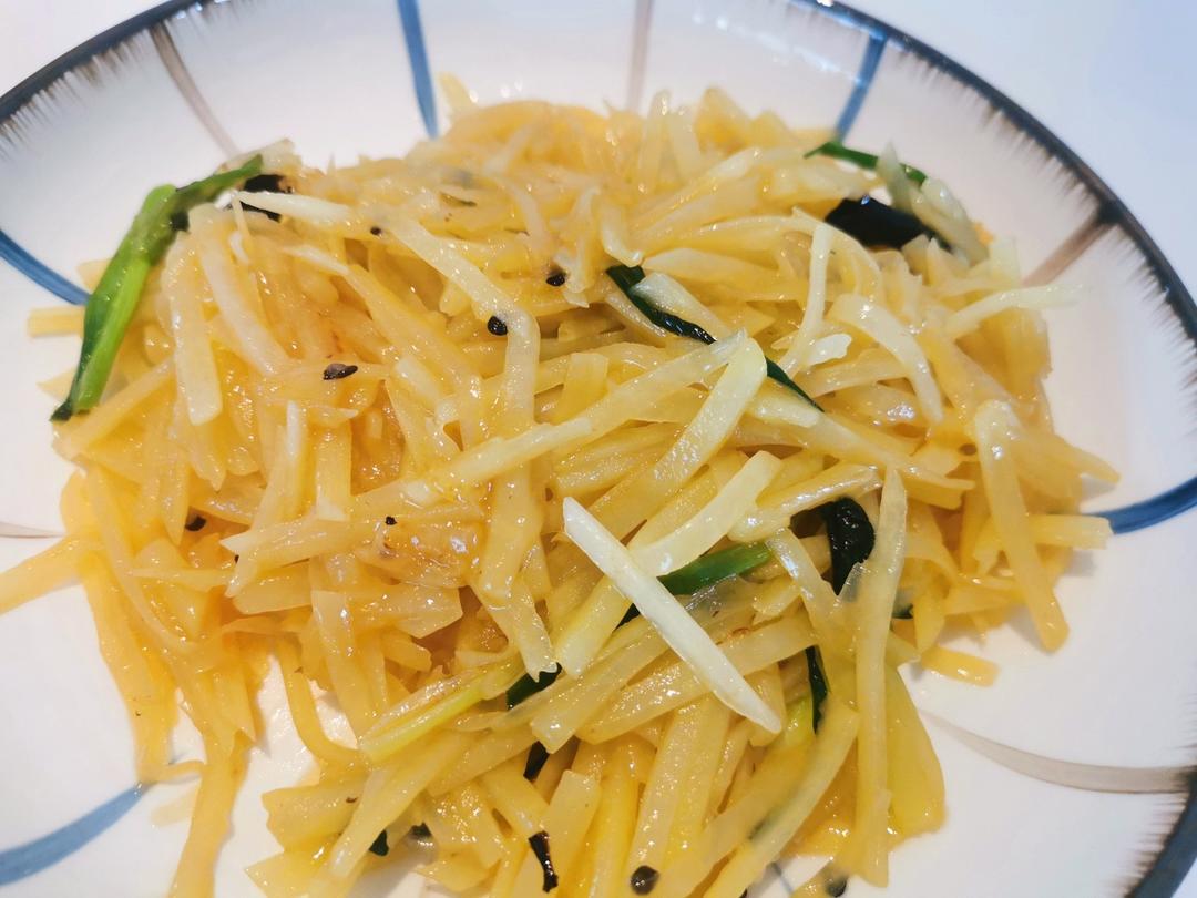 在家也能做出馆子味儿的醋溜/炝炒/酸辣土豆丝（就是那道看似简单，实则步步玄机的土豆丝）
