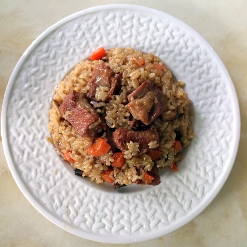 喷香排骨焖饭（爆好吃）