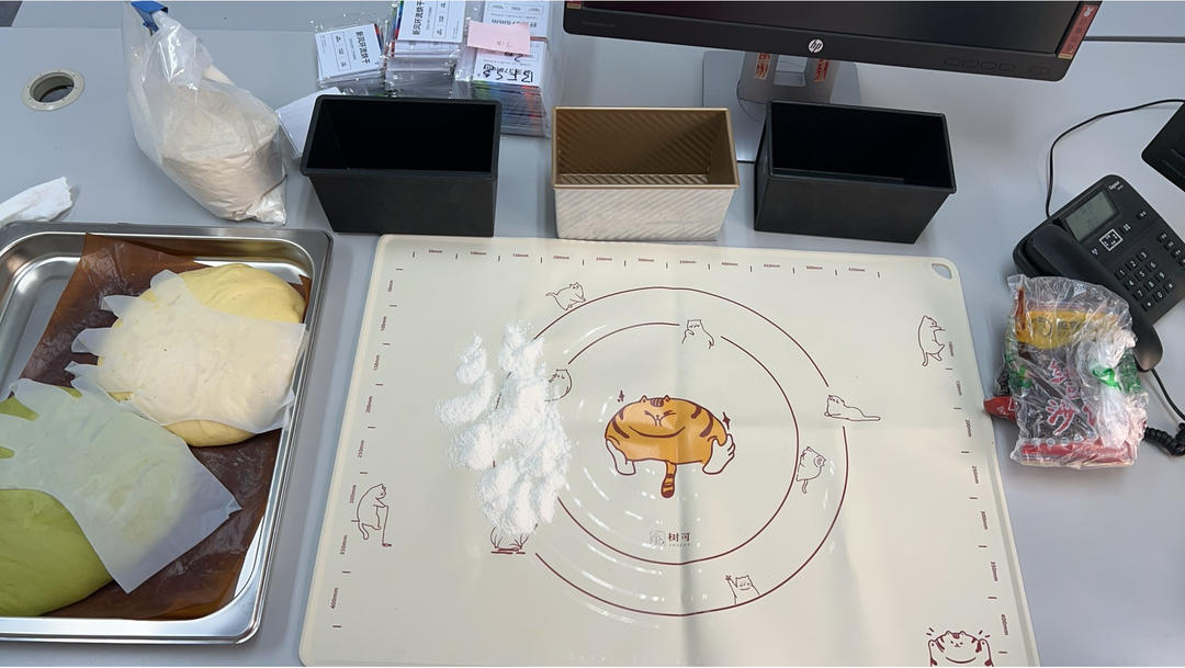 清香柔软的抹茶红豆吐司