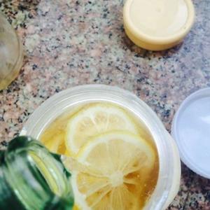 蜂蜜柠檬白醋的做法 步骤5