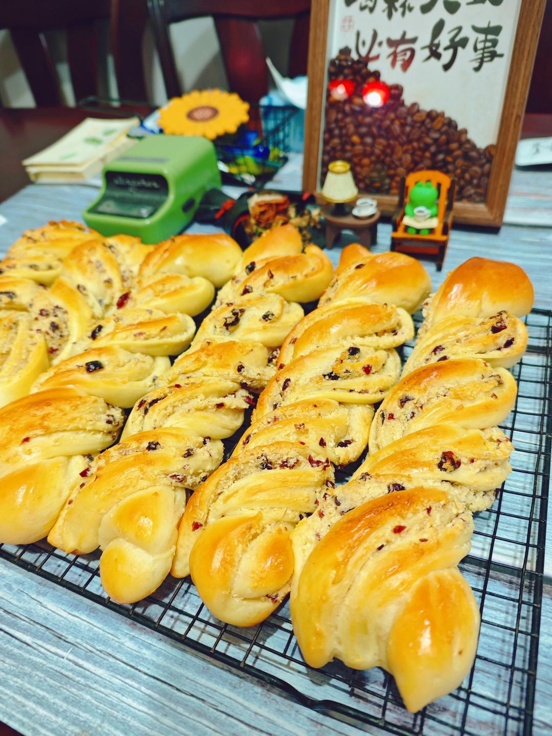 蔓越莓椰蓉面包（牛奶液种）