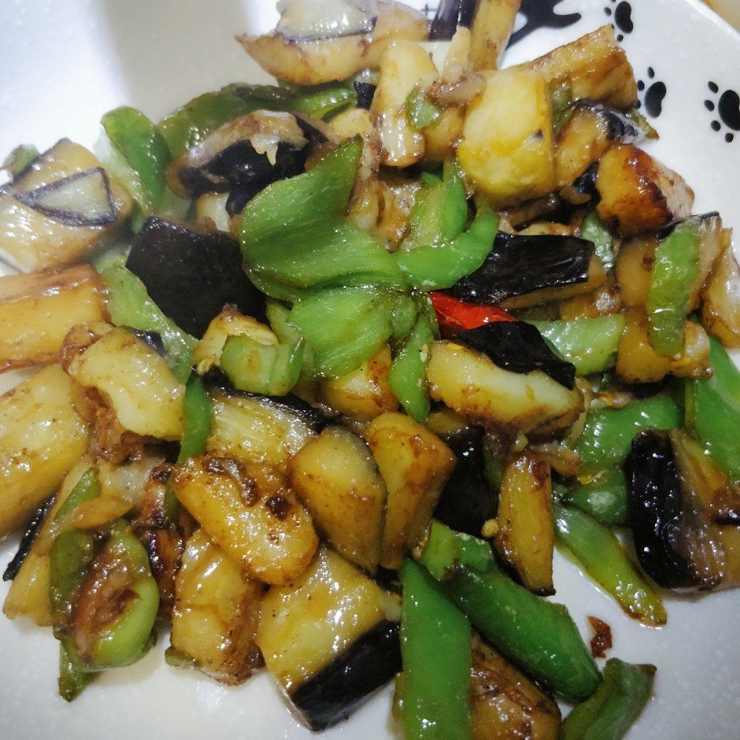 青椒炒茄子