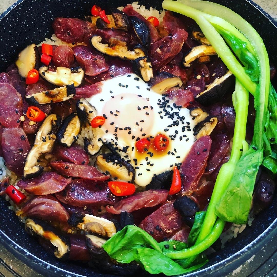 【电饭煲腊肠煲仔饭】
