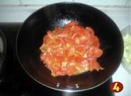 番茄木耳烧菜花的做法 步骤4