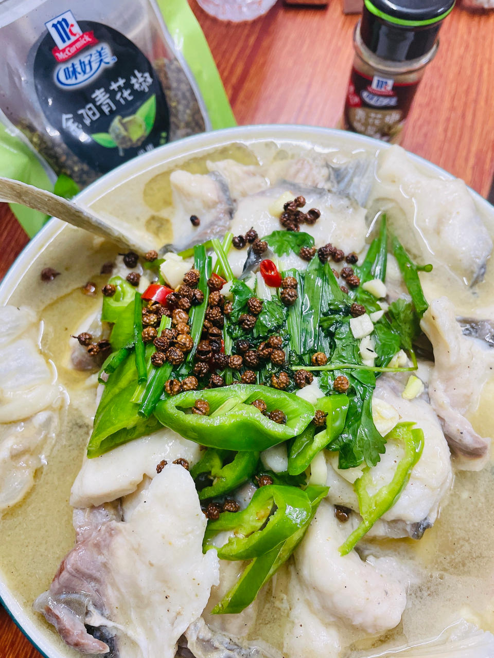 青花椒豆腐鱼