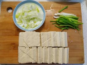 好吃的葱烧豆腐的做法 步骤2