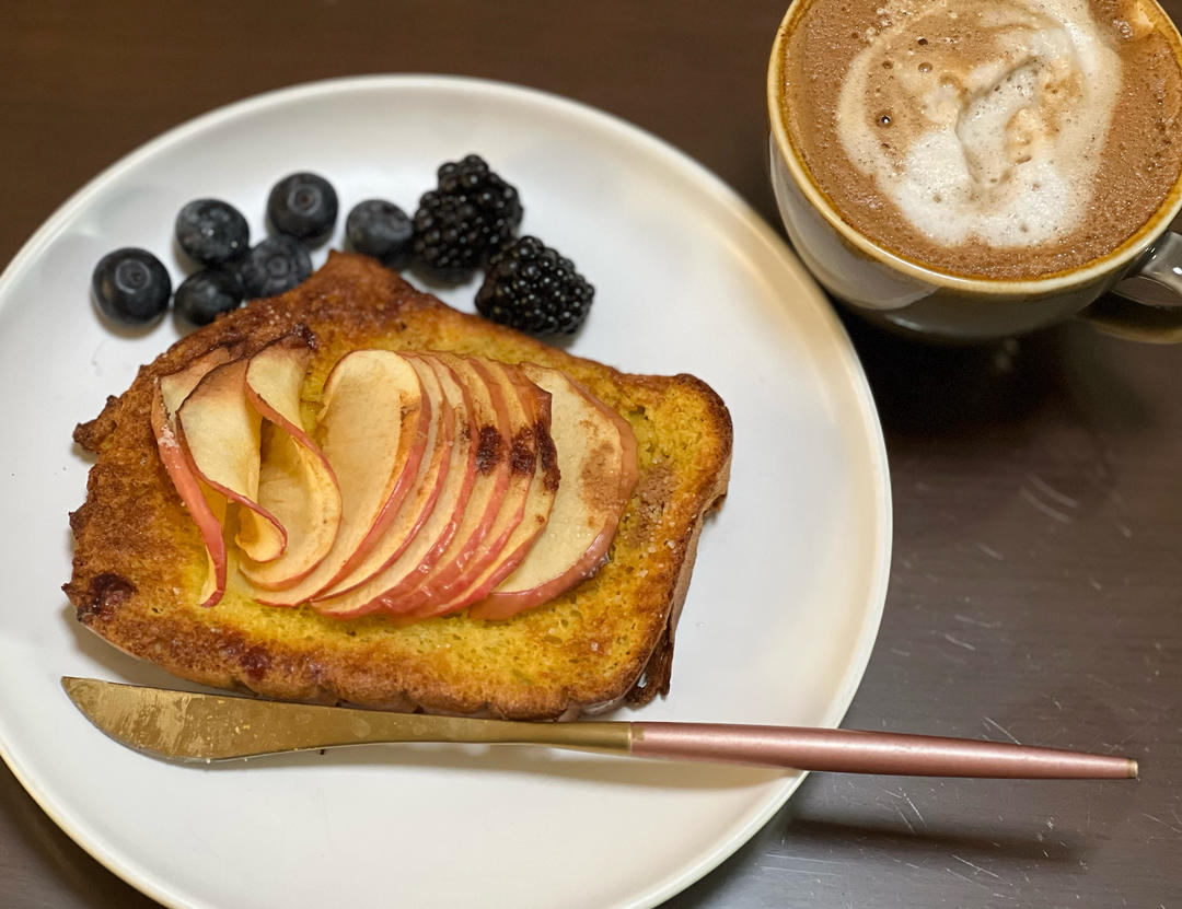 日式黄金吐司苹果派（秒杀甜品店！外边酥脆.里边多汁.）