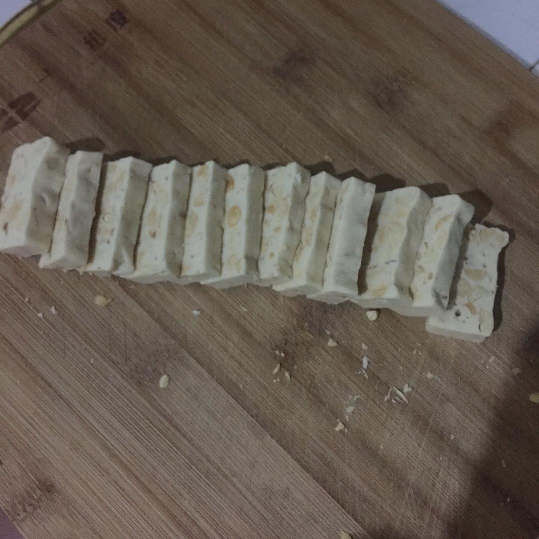 初学者都能做好的花生牛轧糖