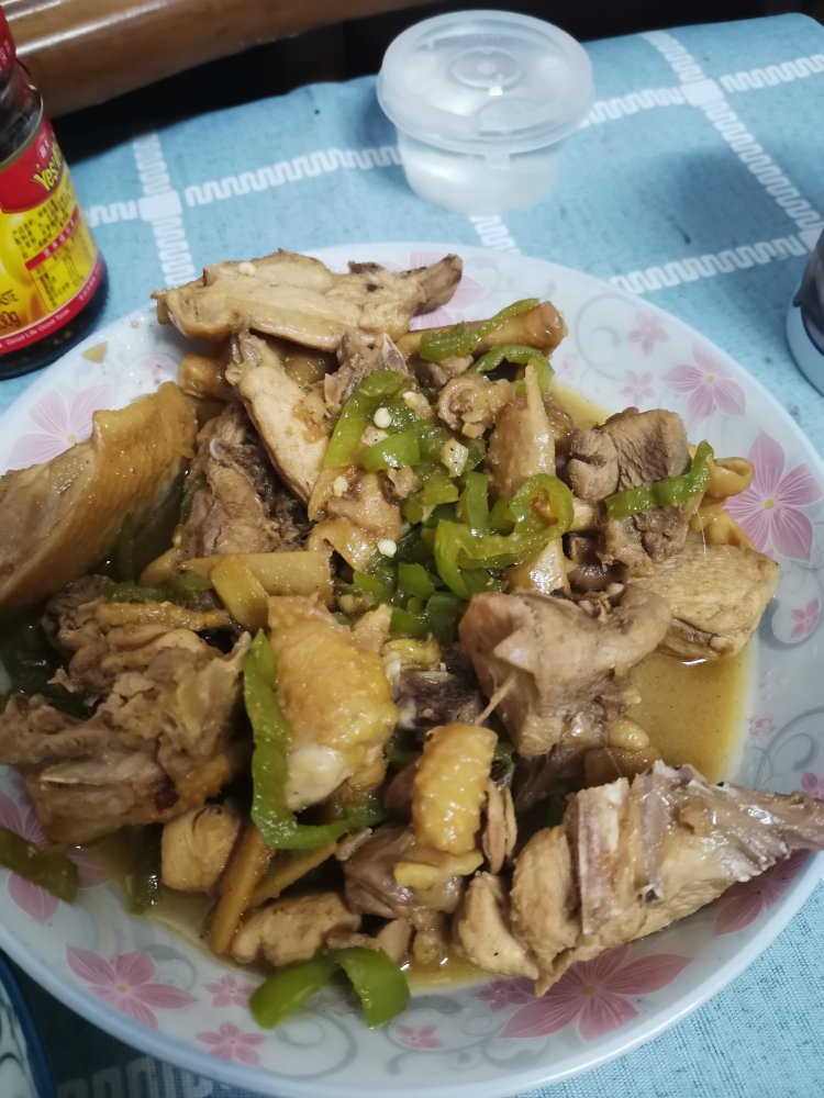 小炒鸡肉～青椒