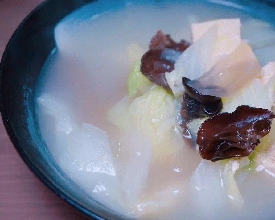 白菜冻豆腐汤-简单易做又好吃的素菜，快点来！的做法
