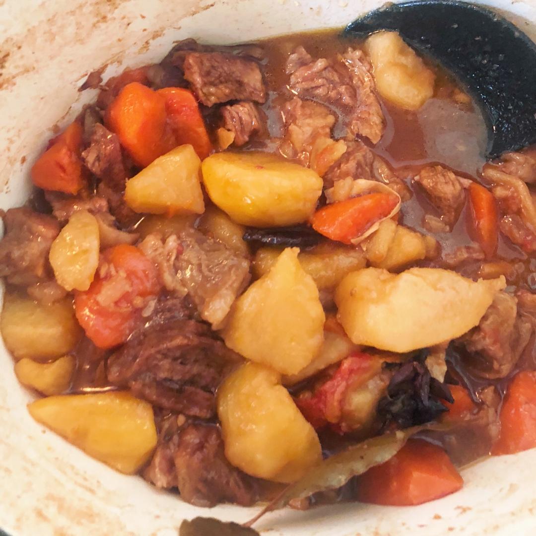 番茄土豆炖牛腩