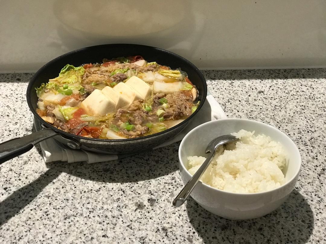 酸汤豆花肥牛番茄锅