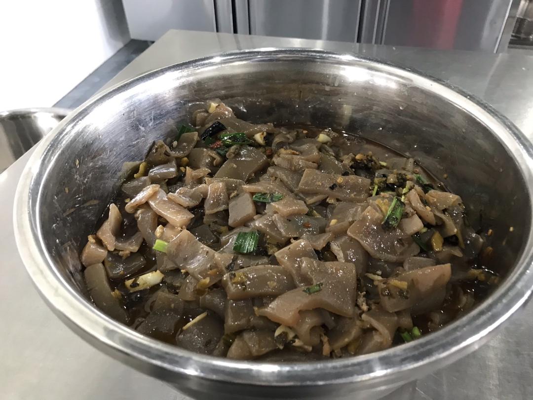 酸菜炒魔芋