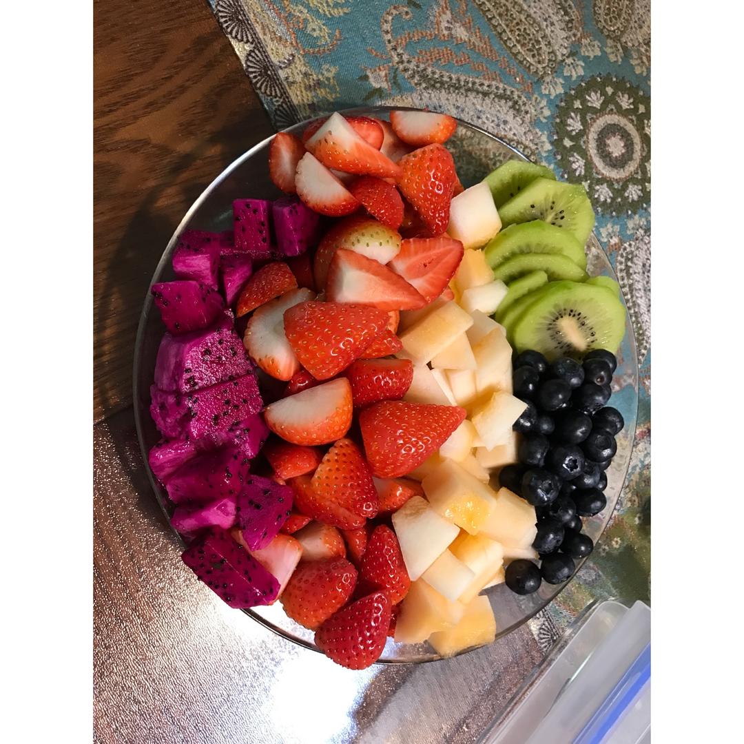 桔桔总裁做的粉彩果盘