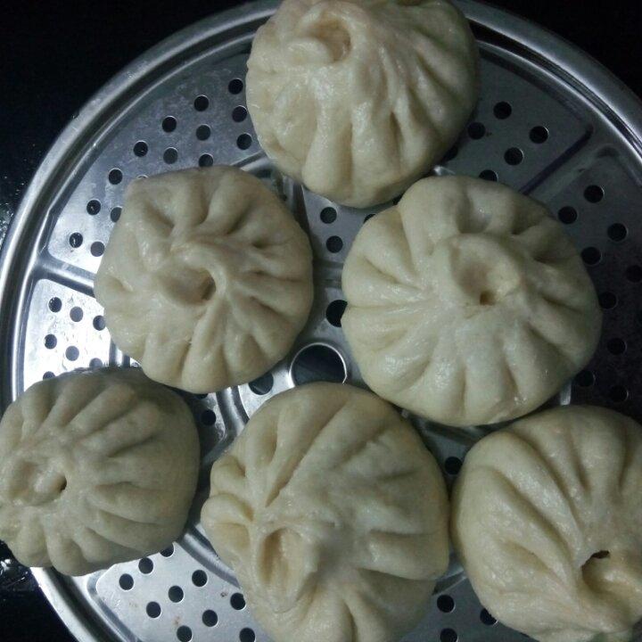 笋丁大葱猪肉包子