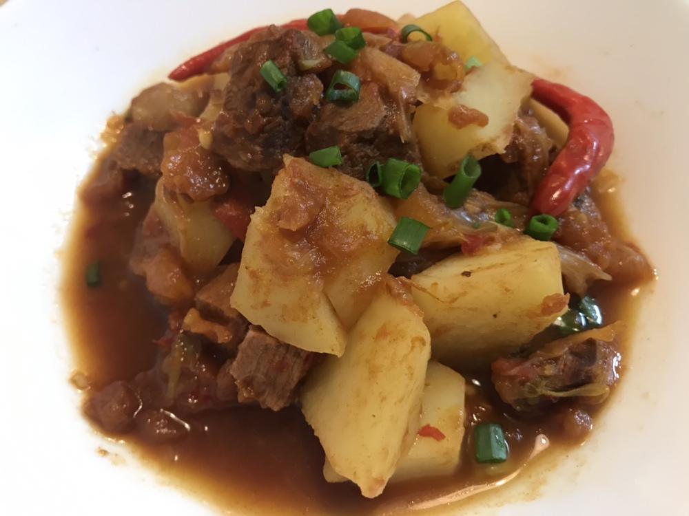 红烧牛肉土豆 （独家秘制）