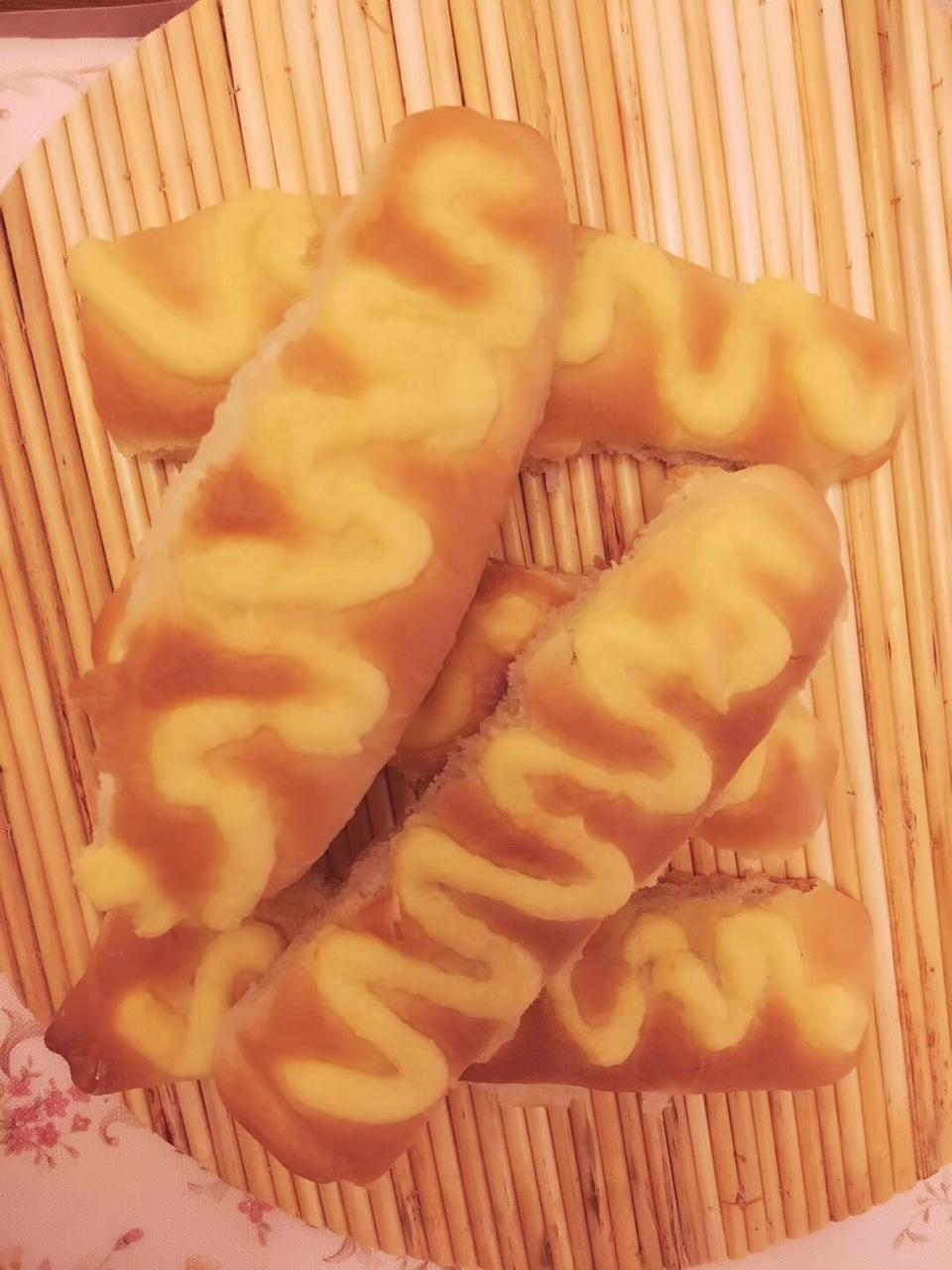 毛毛虫面包