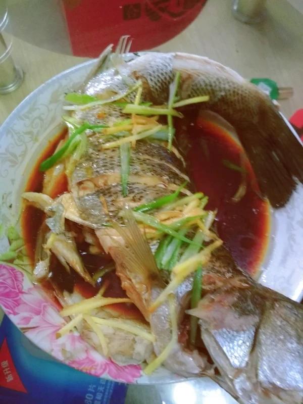 清蒸鲈鱼