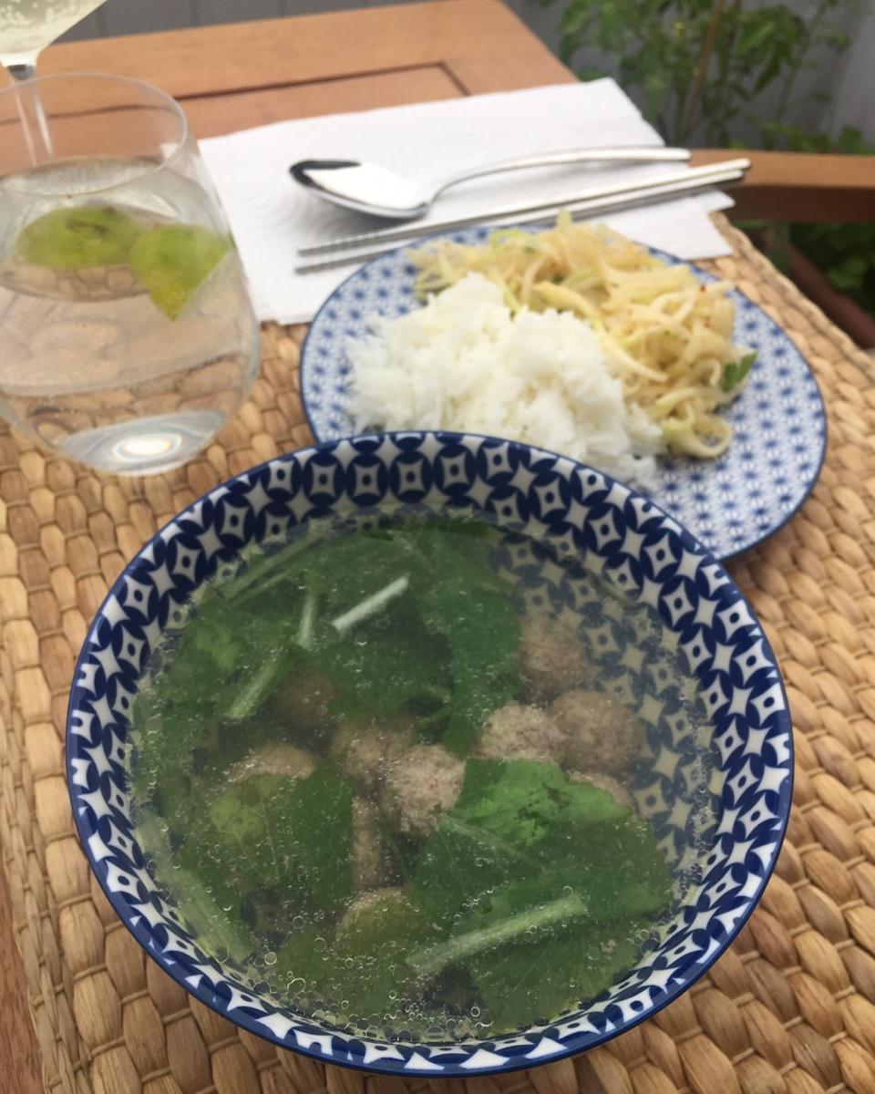小白菜肉丸汤
