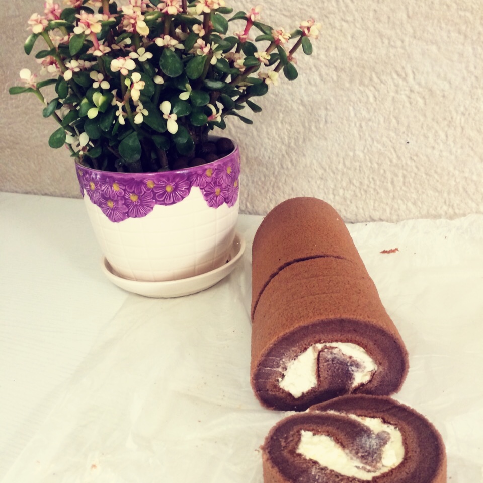 《Tinrry下午茶》教你做基础原味蛋糕卷