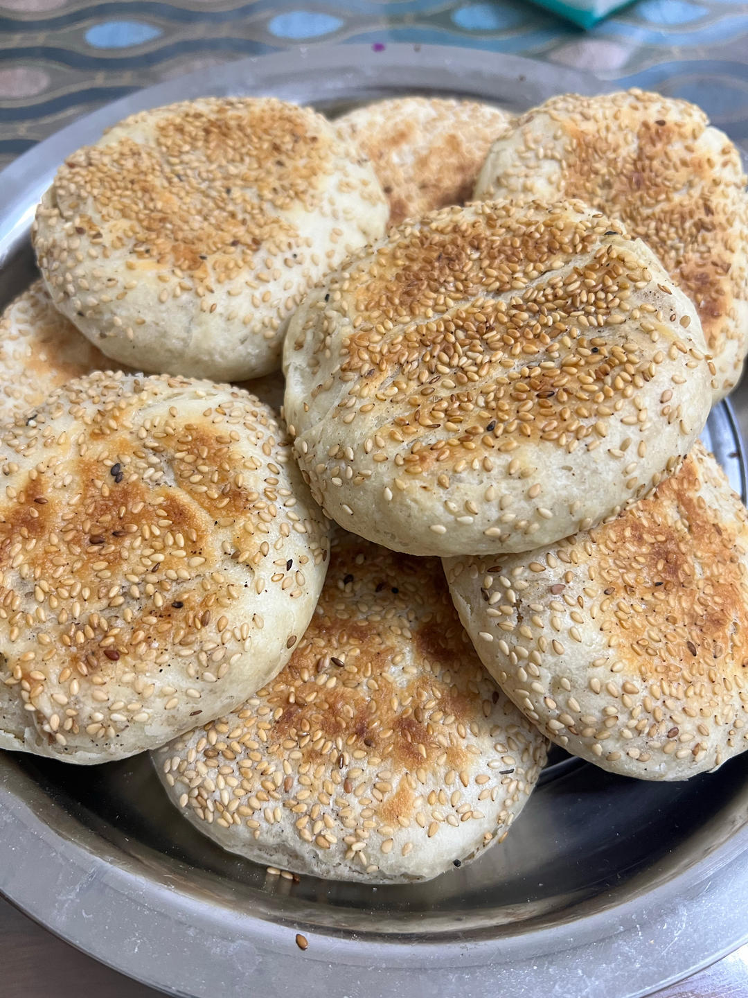芝麻五香烧饼 外焦里软咸香可口 附细节视频详解