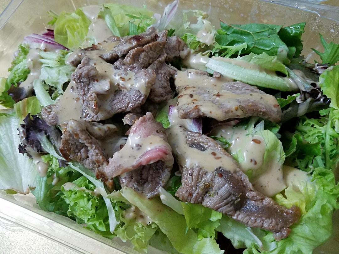 【健康三餐】煎牛排配泰式酱汁