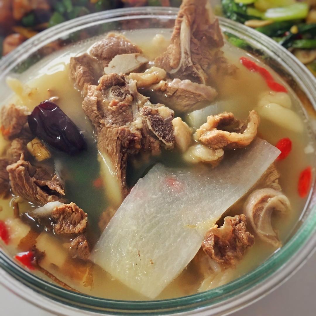 当归羊肉汤