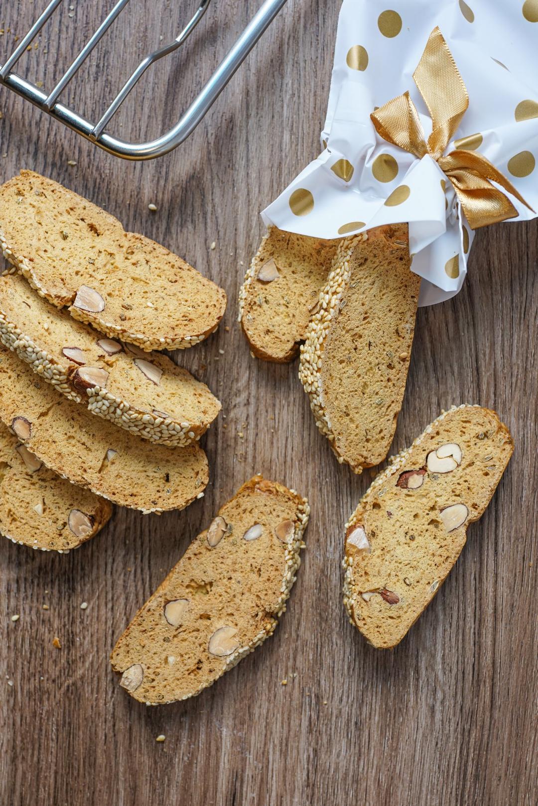 【北鼎烤箱食谱】小茴香杏仁五香biscotti