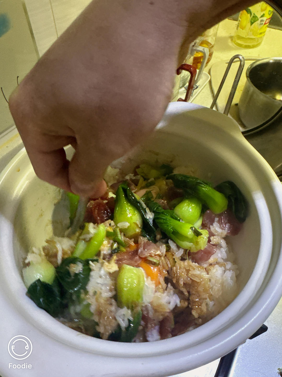 保姆级的「腊味煲仔饭2.0」加强版来了，地道老广味～