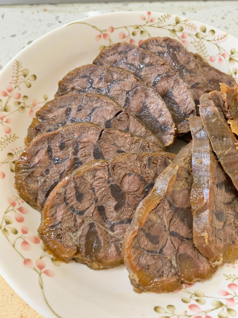 卤牛肉