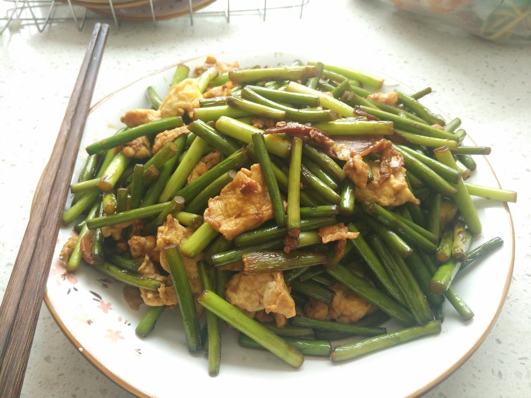 蒜薹炒鸡蛋