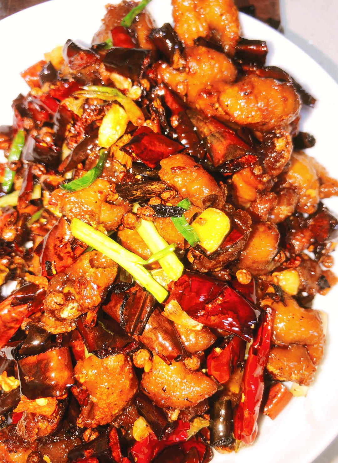厨师长教你：“干煸肥肠”的家常做法，香辣酥脆，先收藏了