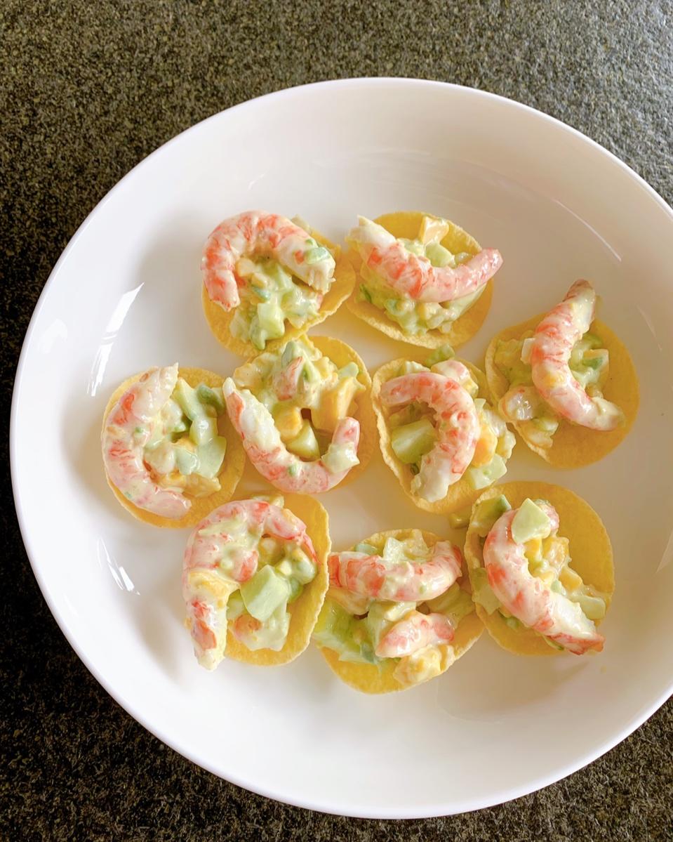薯片牛油果大虾沙拉